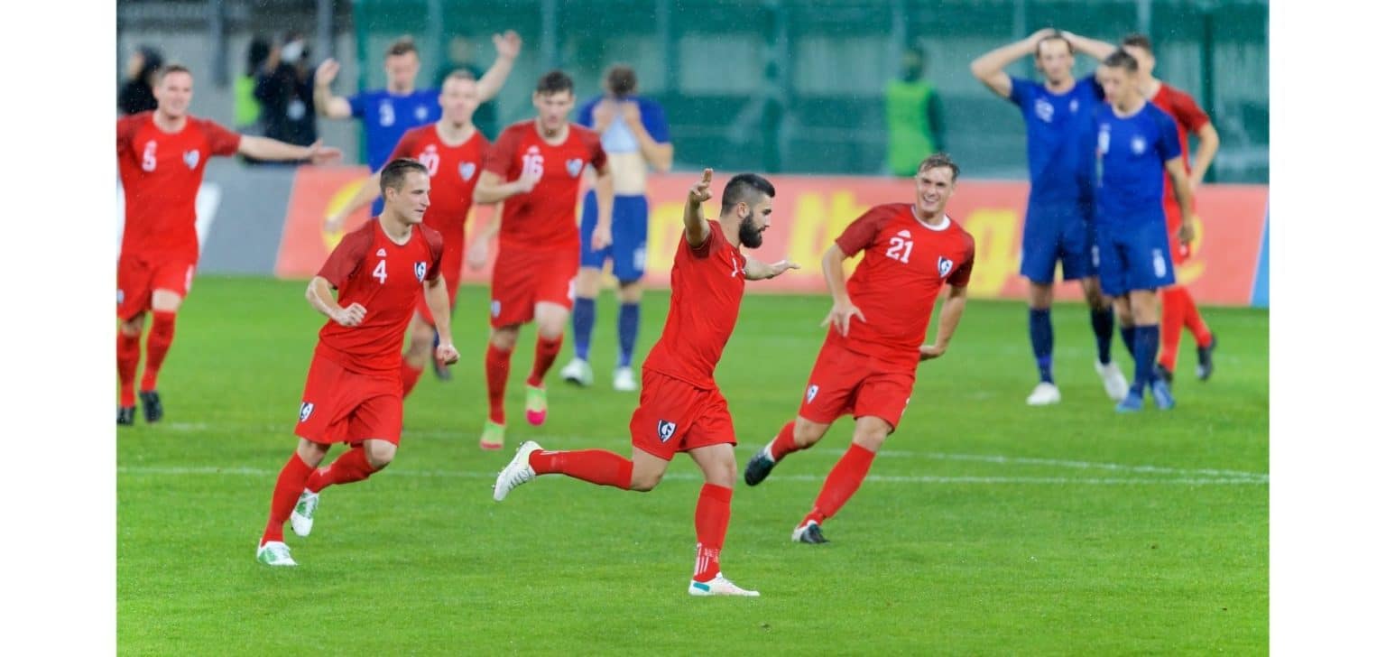 How do Soccer Players Slide on their Knees? (Guide + Safety Tips)