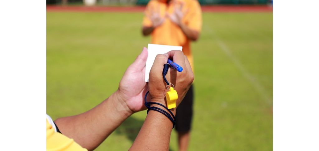 how to keep score in soccer - hire a referee