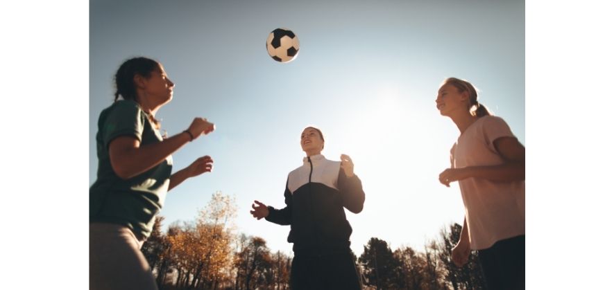 games to play with a soccer ball - juggling