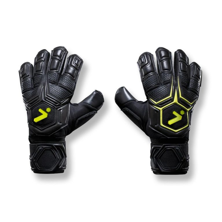 The Best Fingersave Goalkeeper Gloves [2023 Buying Guide]
